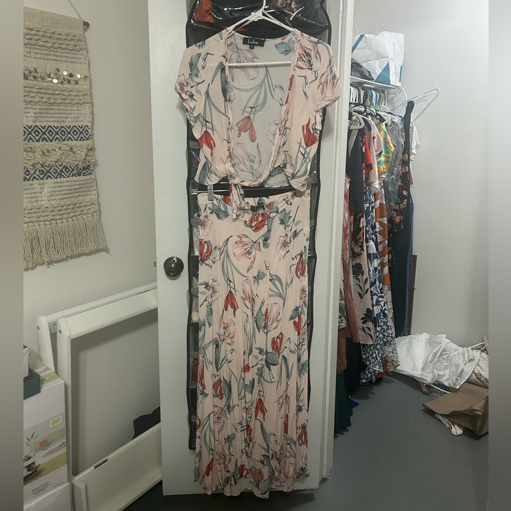 Two piece floral LULUs skirt top set